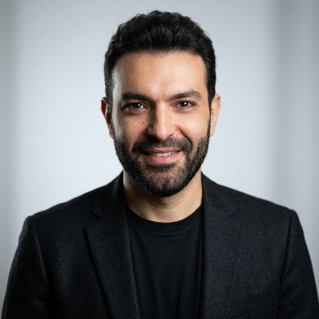Portrait de Mehdi — Lead Développeur & Spécialiste SEO / IA